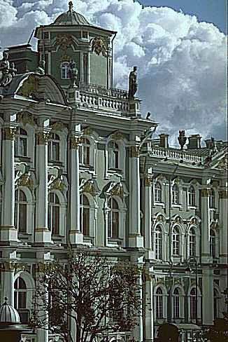   30 Zimnij dvorec (Winter palace)                            